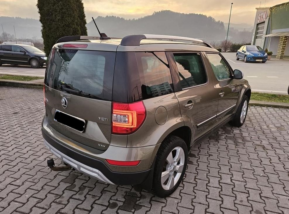 Škoda Yeti 2.0 TDI E6 Ambition 4x4 DSG - 3