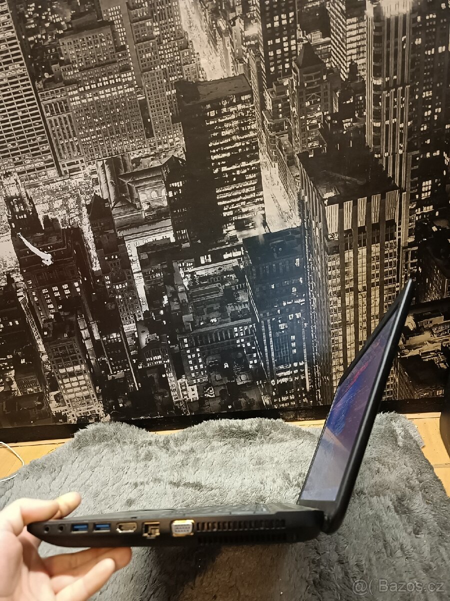 Notebook TOSHIBA Satellite Pro C50 - 3