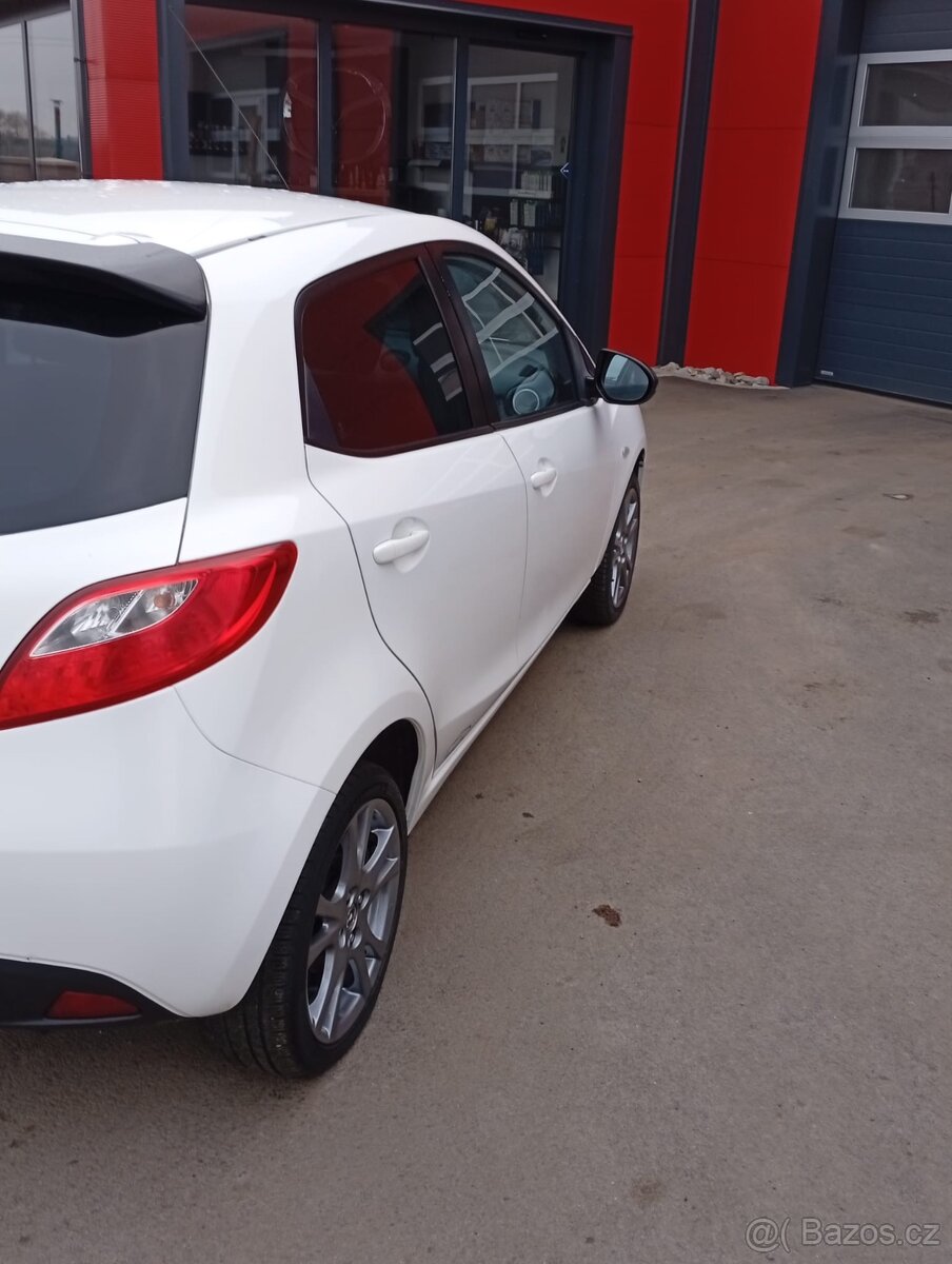 Mazda 2, 1.3 Benzín, r.v. 2014 - 3