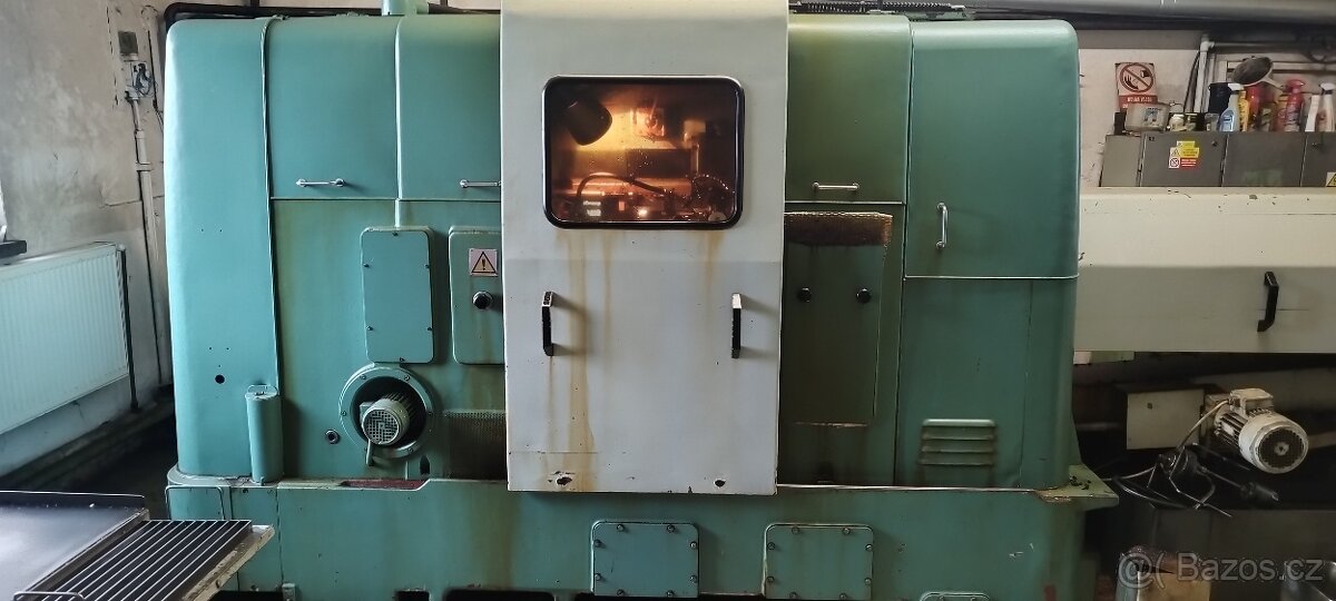 Soustružnický automat AN6/25 P4 - 3