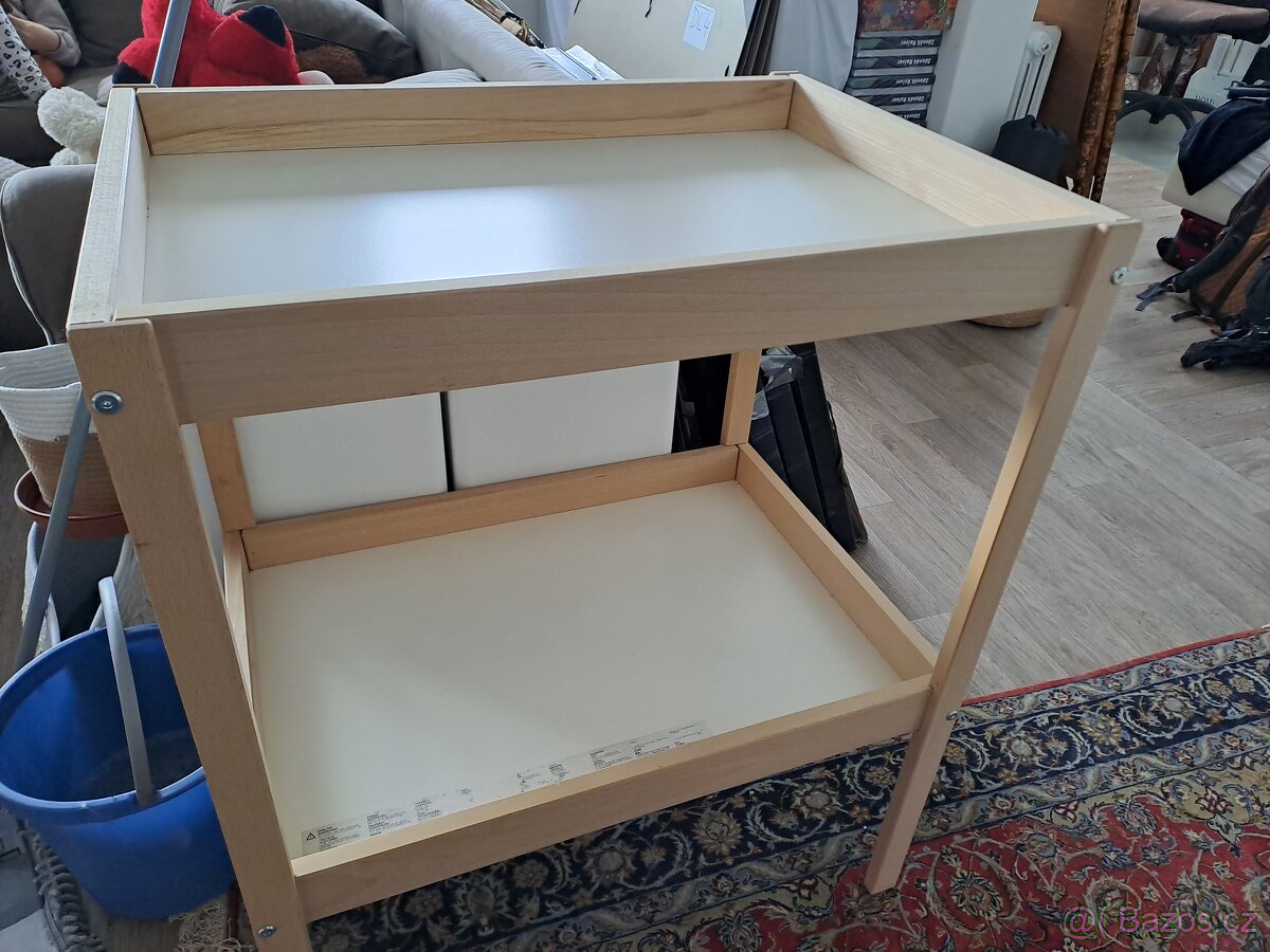 Přebalovací pult - 3