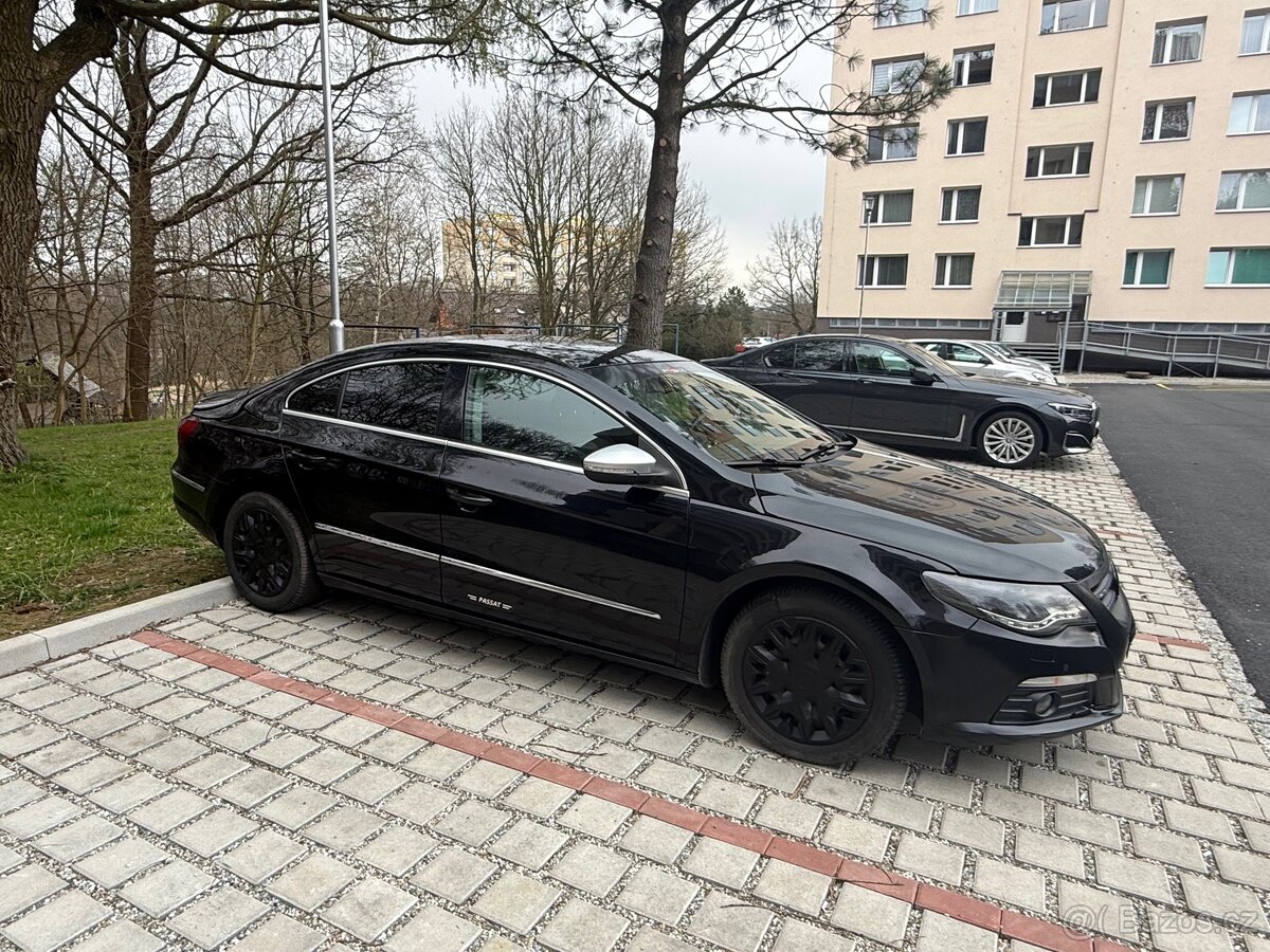 VW Passat CC 2.0TDi 103KW - 5míst - 3