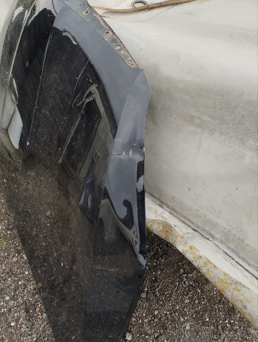 Prodám přední kapotu Š Fabia II - 3