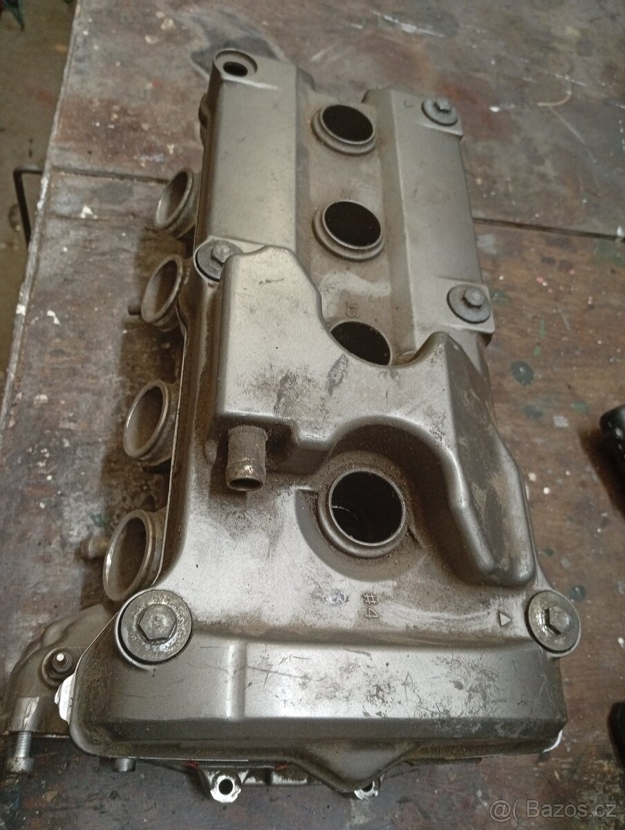 Hlava CBR 600f - 3