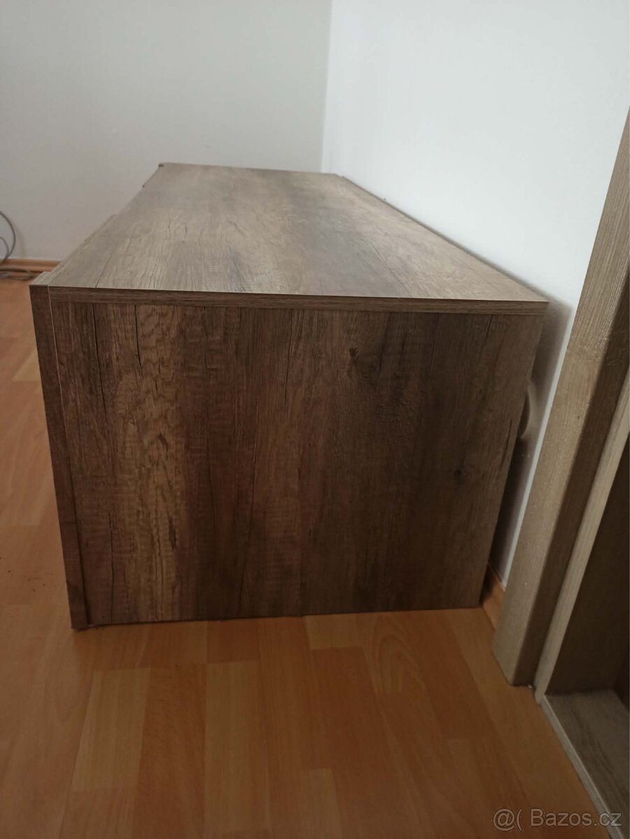 Skříňka pod tv - 3