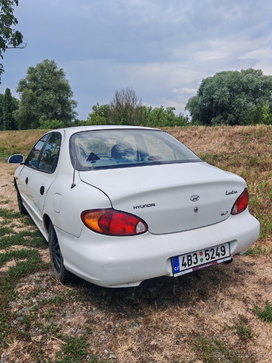 Hyundai lantra j2 1.9gld - 3