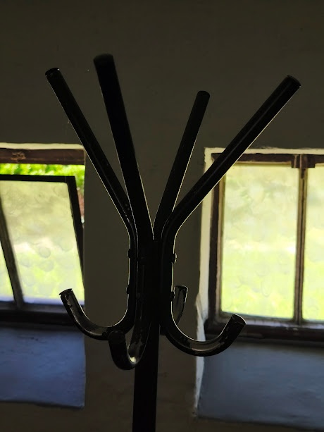 Kovový věšák - 3
