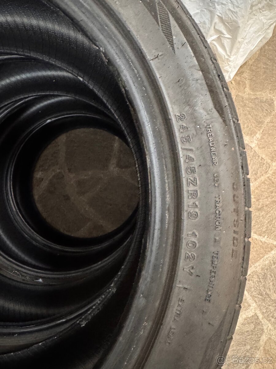 Sada letní pneu 245/45 r19 - 3