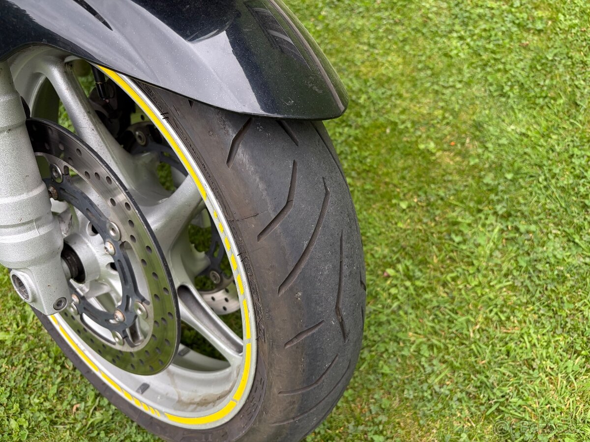 Yamaha FZ6 - 3