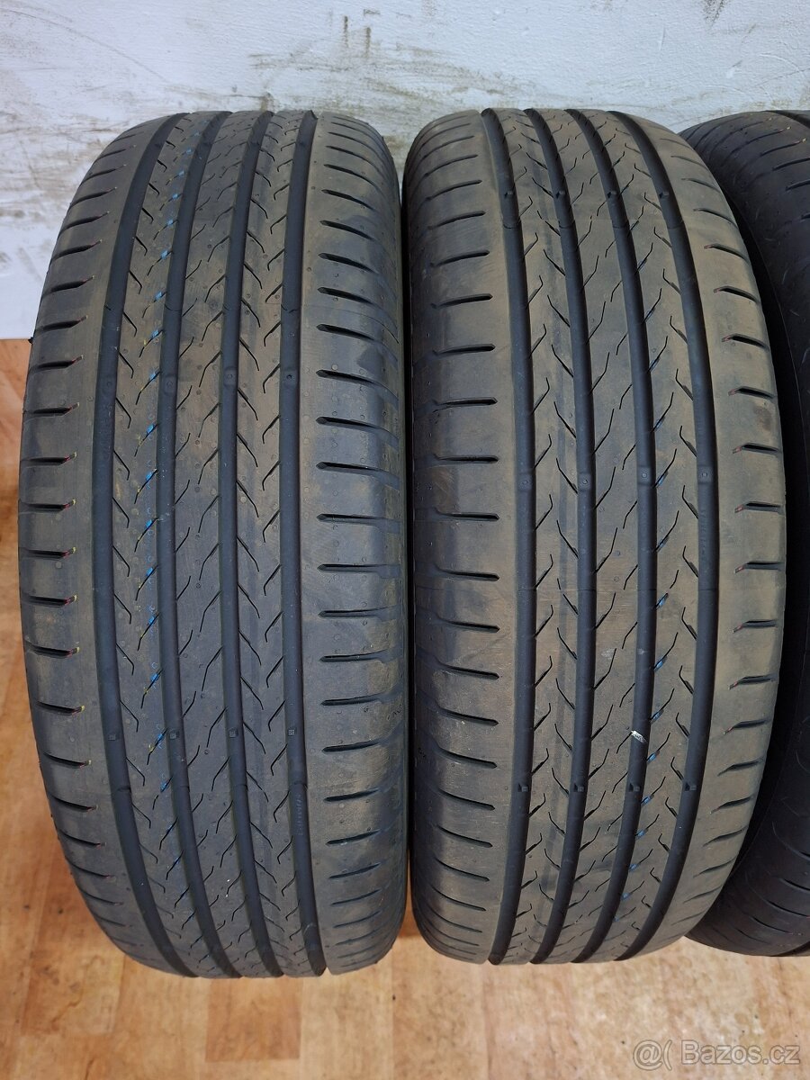 Letní pneu 215/60/18 Continental, DOT 1826 - 3