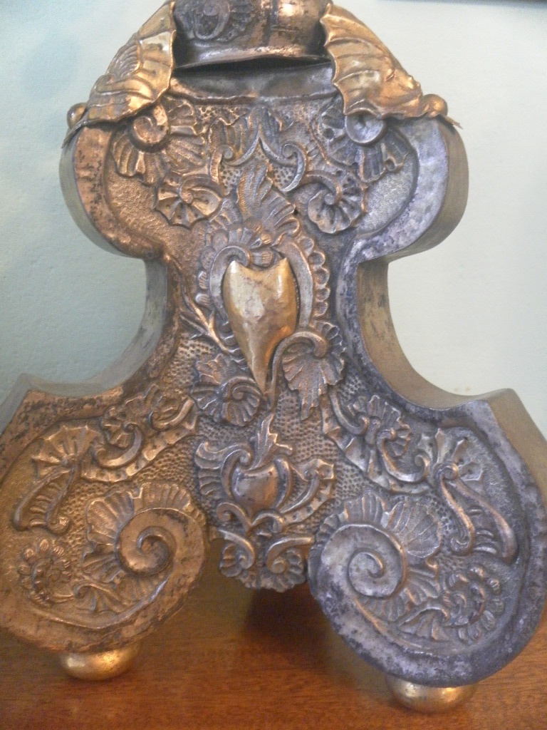 Dvojice barokních svícnů. - 3