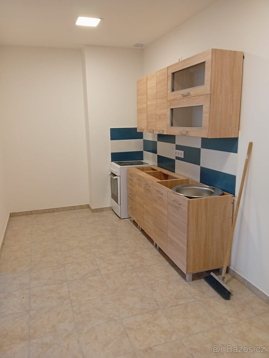 Podnájem bytu 2+kk - 3