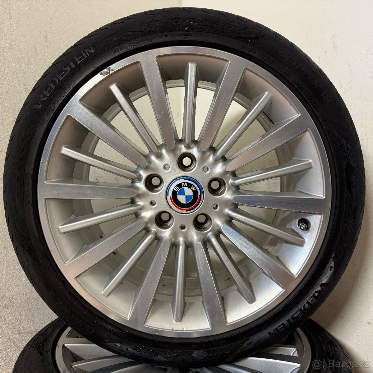 BMW 3 F30 LUXURY 5x120 R18 ET34+CELOROČNÍ 225/45R18 - 3