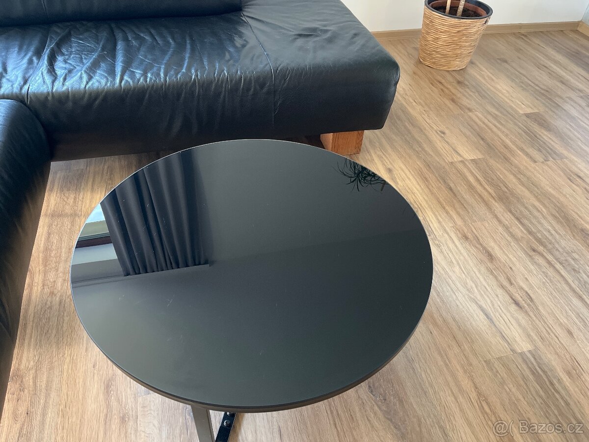 Konferenčnístolek - 3