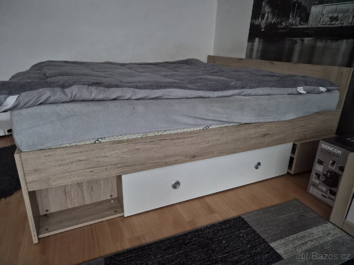 Manželská postel 180x200 KOMPLETNÍ PC 9000kč včetně ROŠTŮ - 3