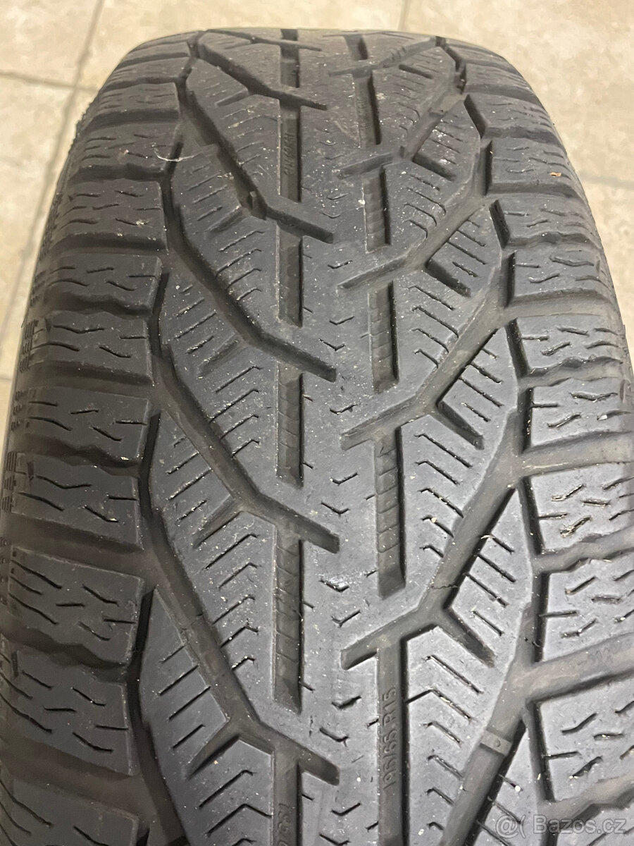 Zimní sada 5x112 et43 195/65 R15 Volkswagen/Škoda - - 3