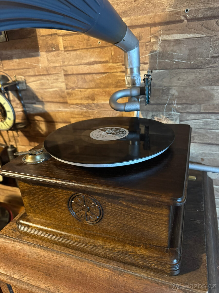 Starožitný gramofon po repasy a go. - 3