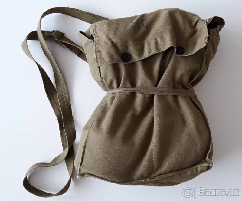 Prodám zachovalou plynovou masku s brašnou a filtrem - ČSSR - 3