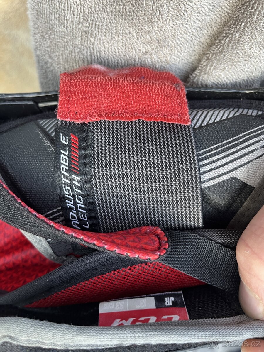 hokejové holeně junior CCM JetSpeed Ft390 - 3