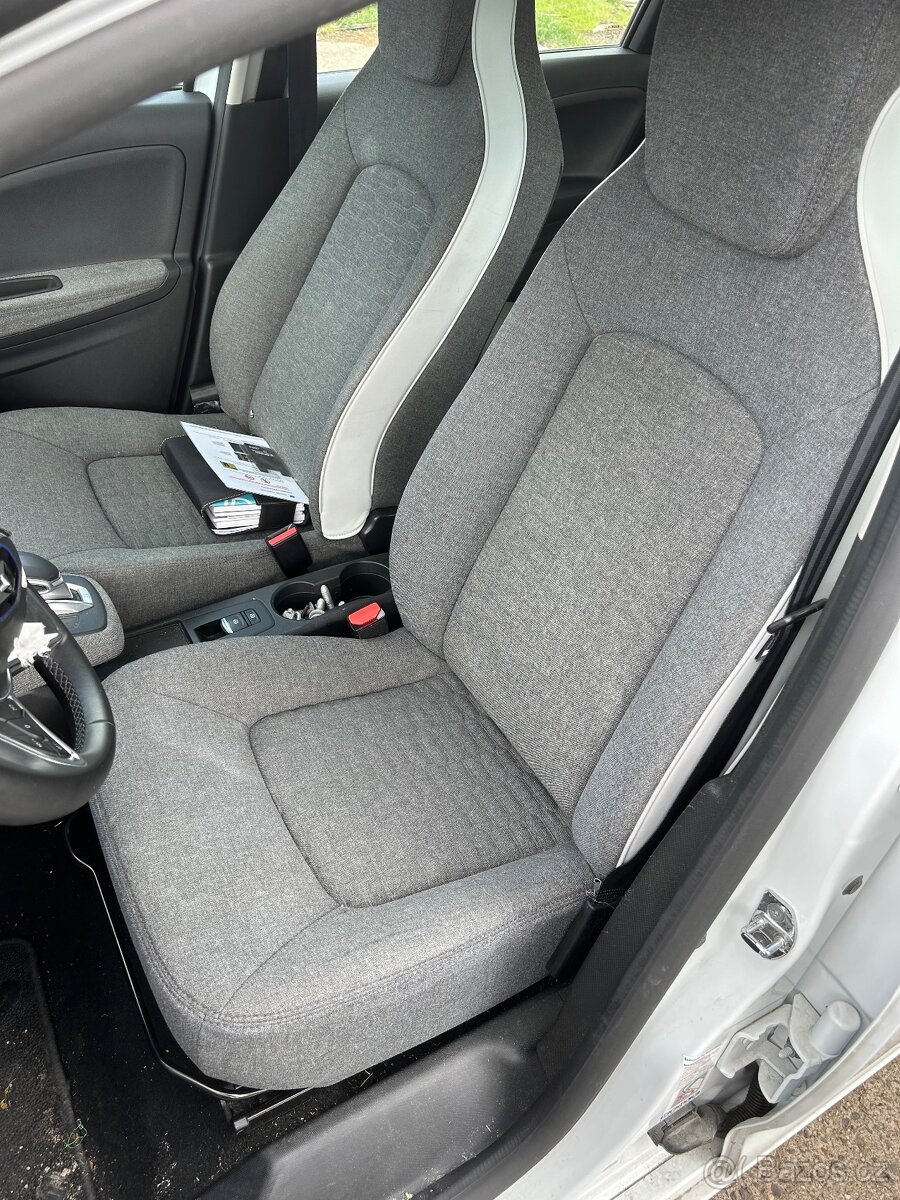 Renault Zoe- elektrika 2020 nový model - 3