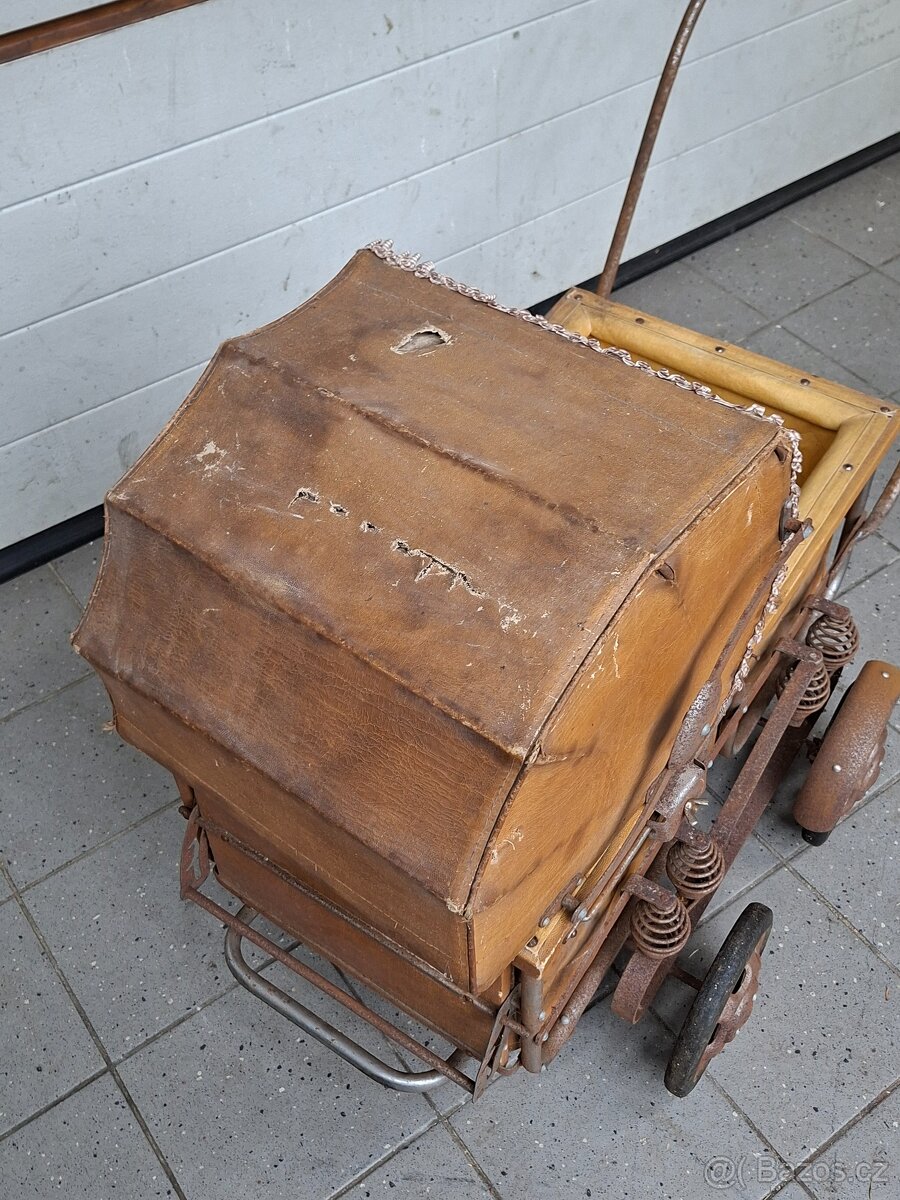 Kočárek pro panenky - 3