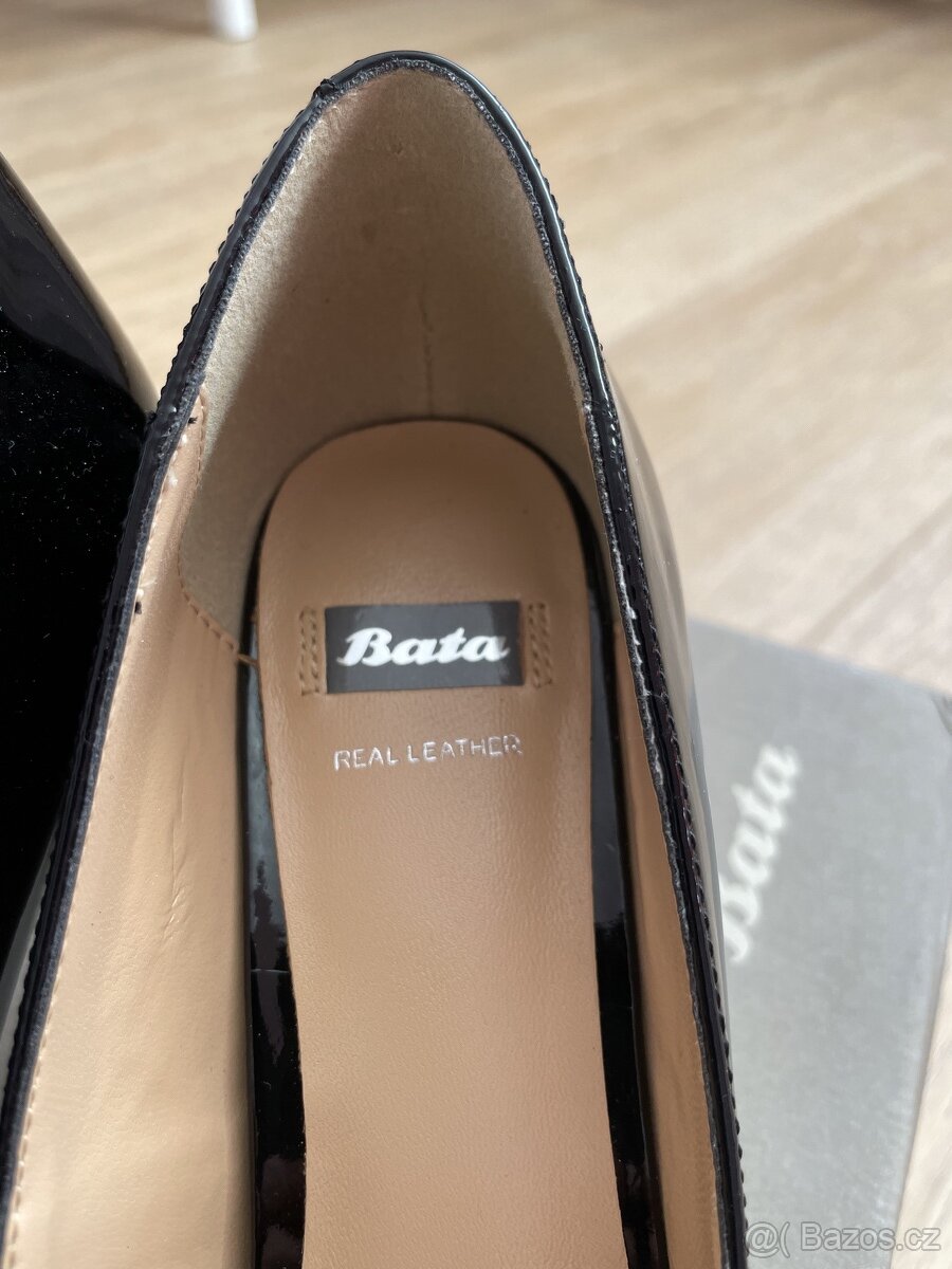 Kožené lakované lodičky Baťa, vel. 36 - 3