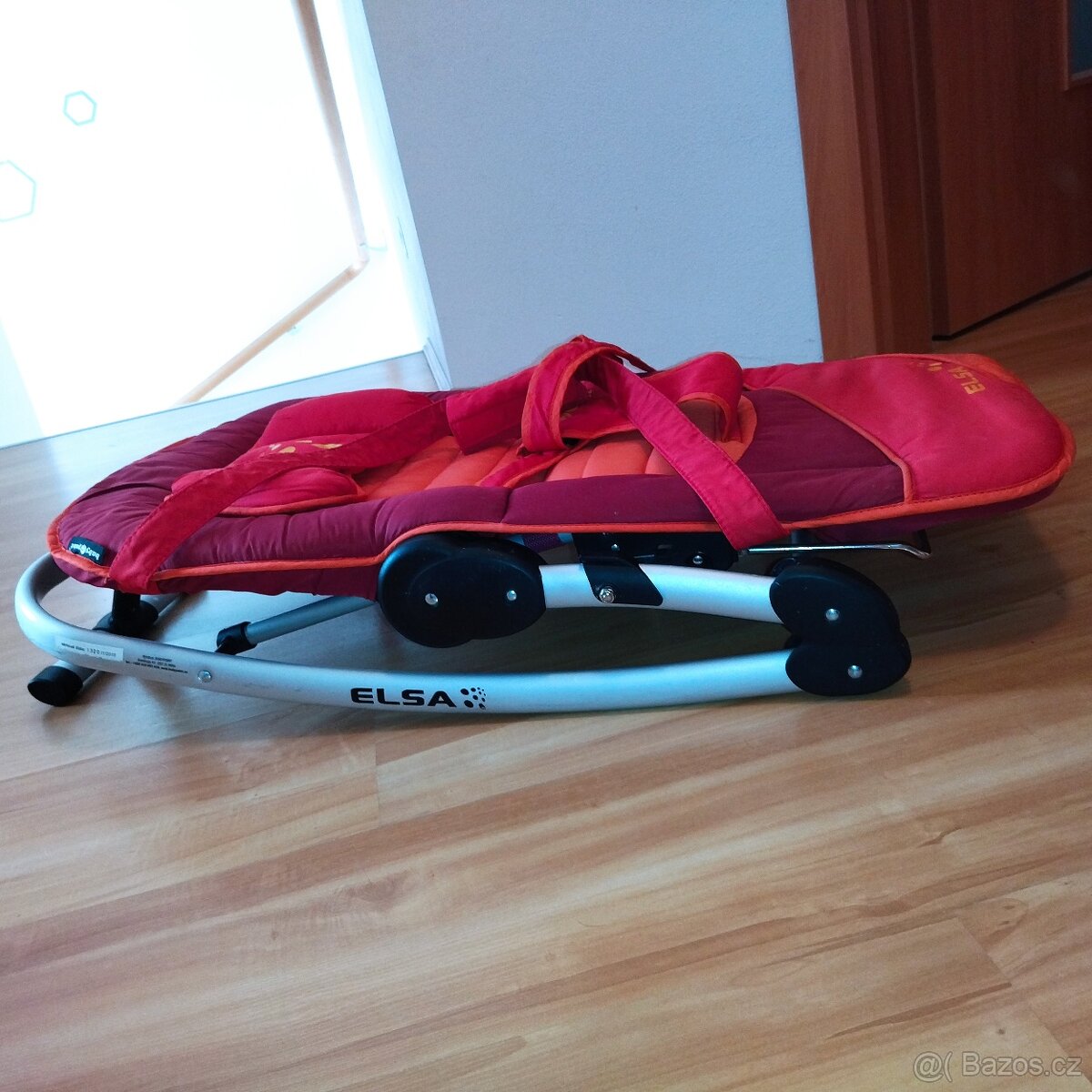 Lehátko na krmení/houpání - 3