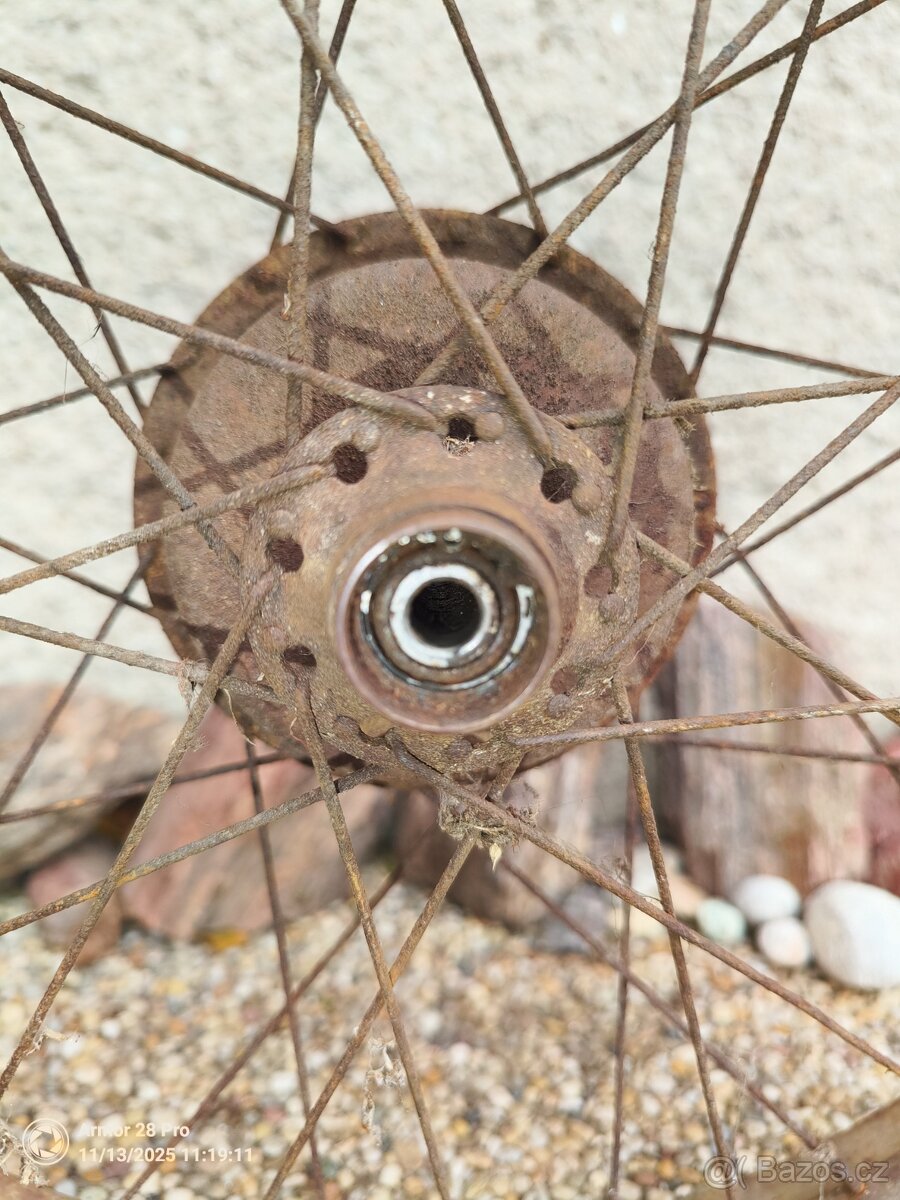 Jawa 550 přední kolo - 3