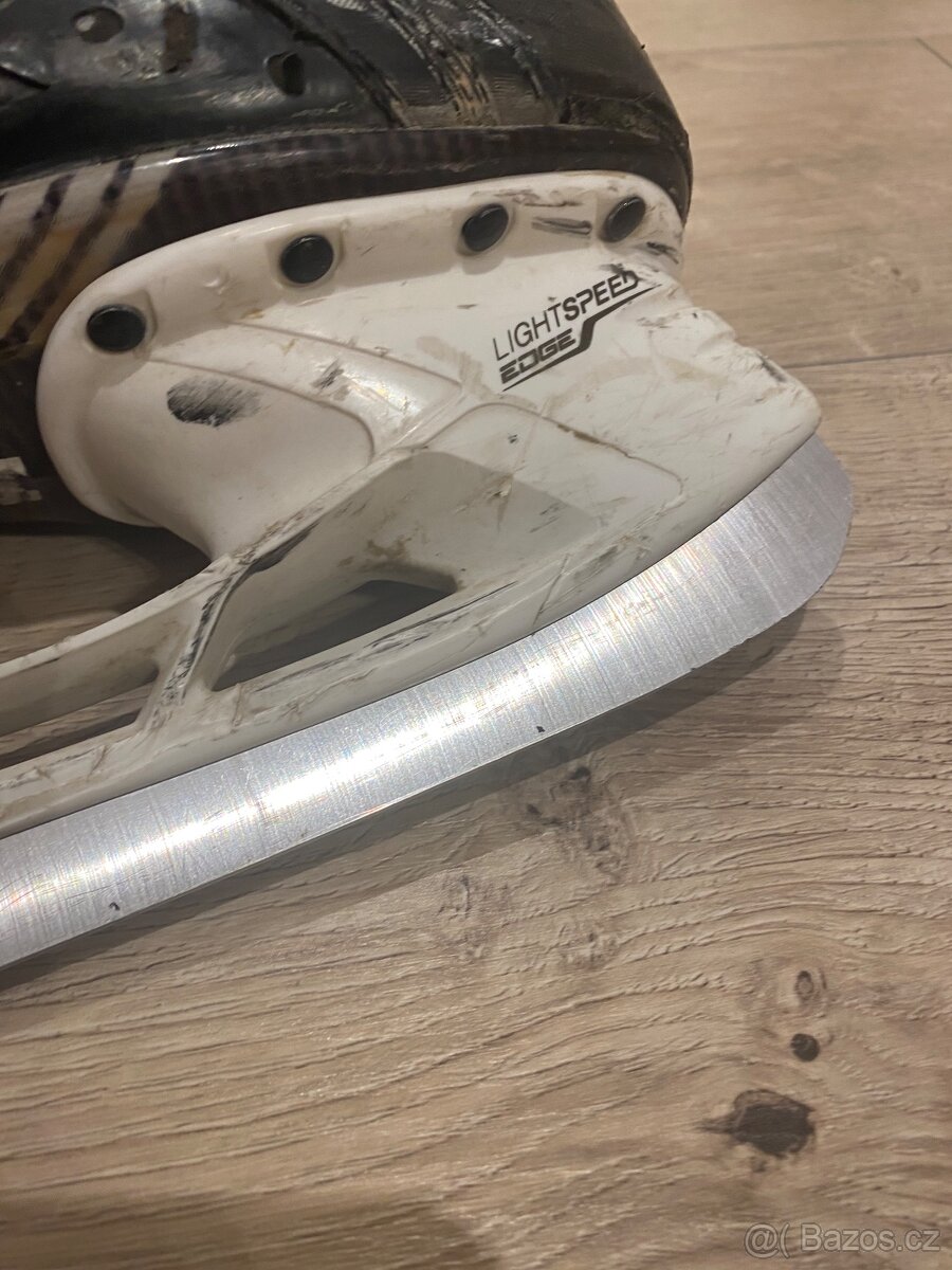 Predam noze do korculi Bauer - 3