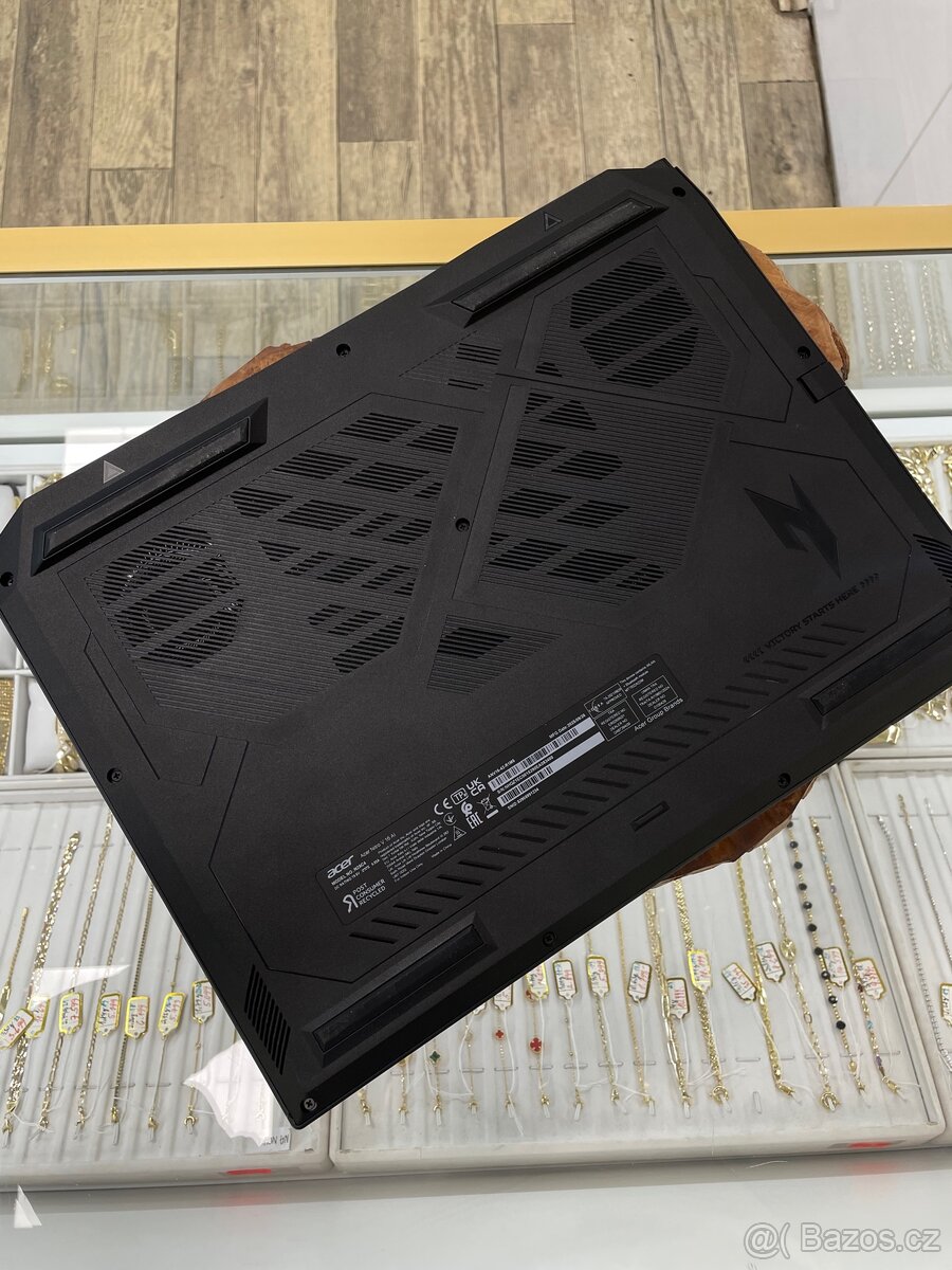 Acer Nitro V 16 AI - 3