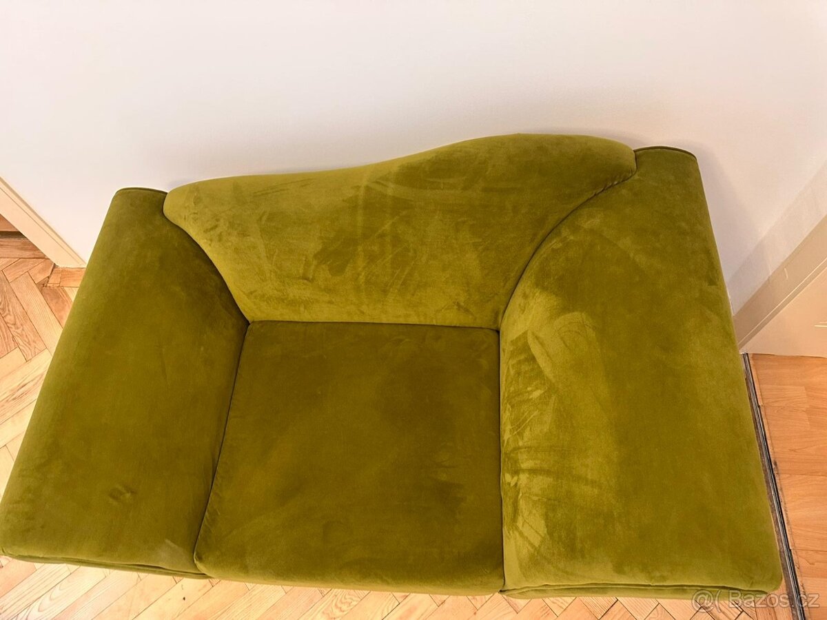 Zelený sametový gauč - 3