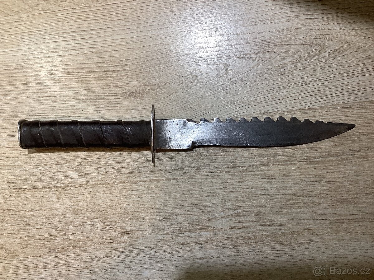 Nůž - dýka - 3
