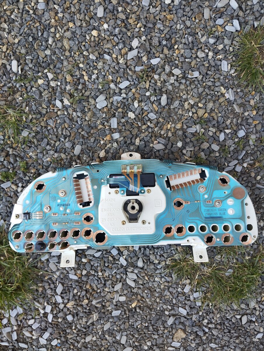 Budíky Opel Astra - 3