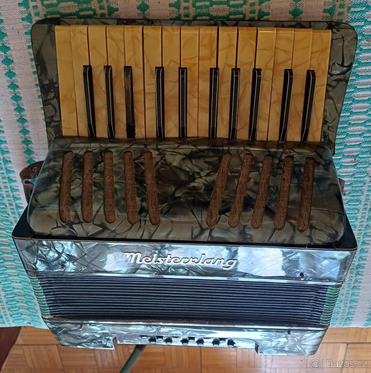 Akordeon, historická harmonika Meisterklang - 3