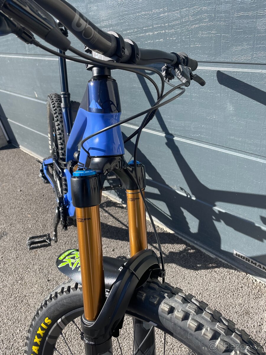 Canyon Torque CF9 2021 vel. M TOP stav NOVÁ CENA - 3