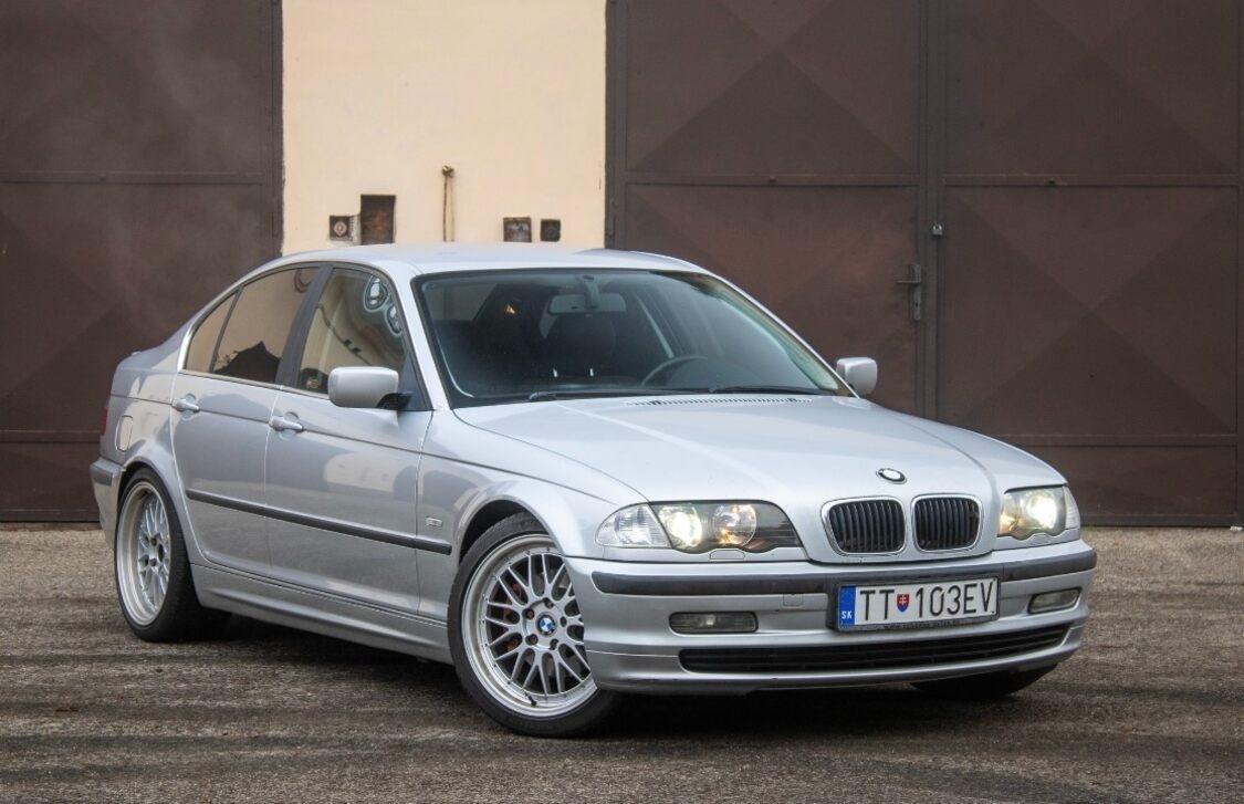 BMW 328i E46 2.8i 142 kW - 3