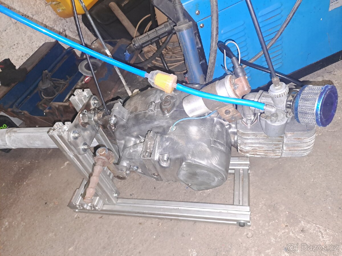 Jawa pionýr motor - 3