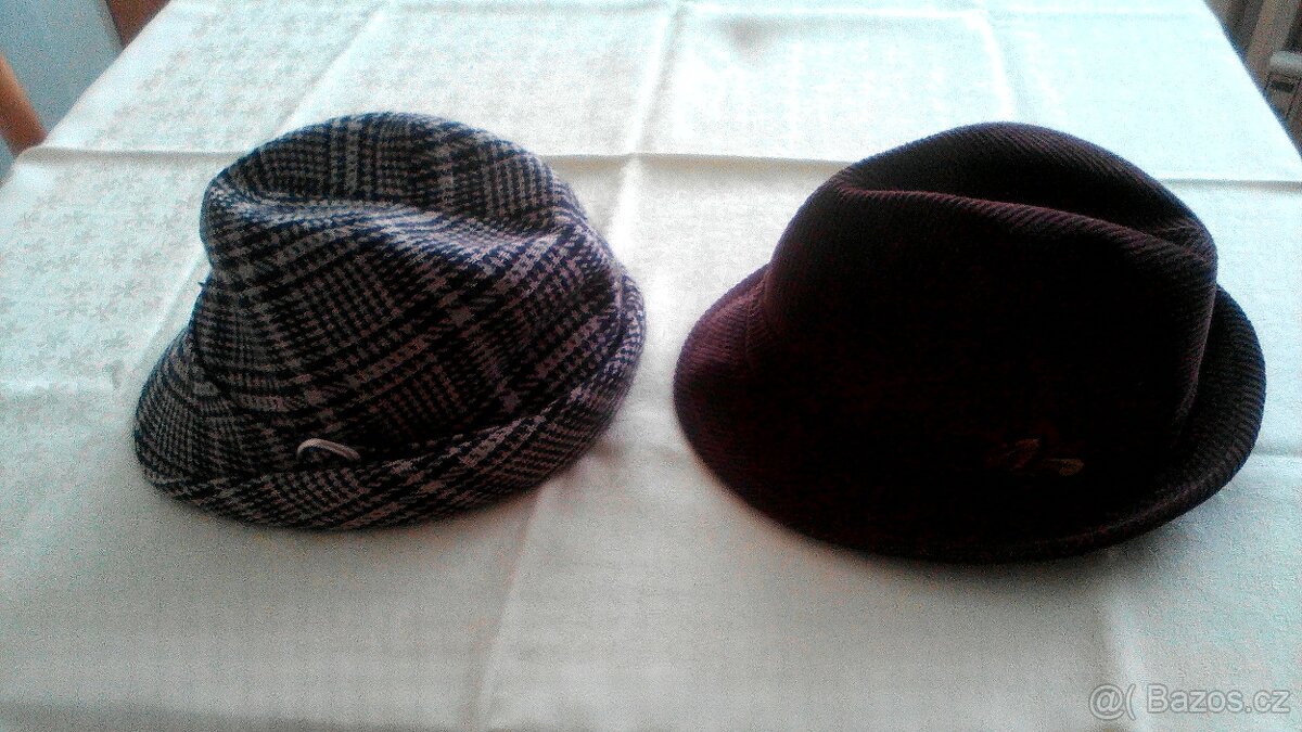 Pánská kožeš. čepice, dám. + pán. klobouky, šály, čepice - 3