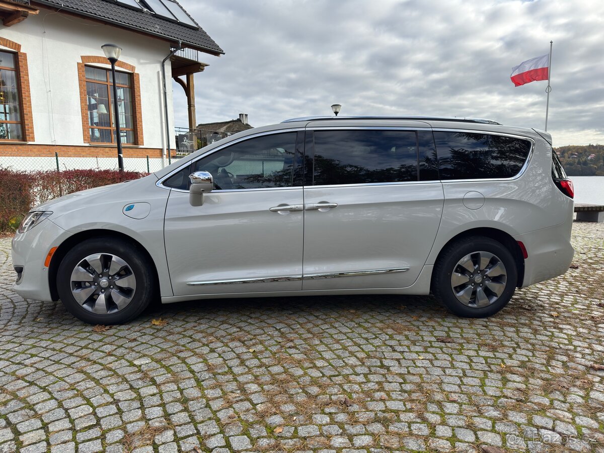 Chrysler pacifica limited Hybrid Platinium - 3