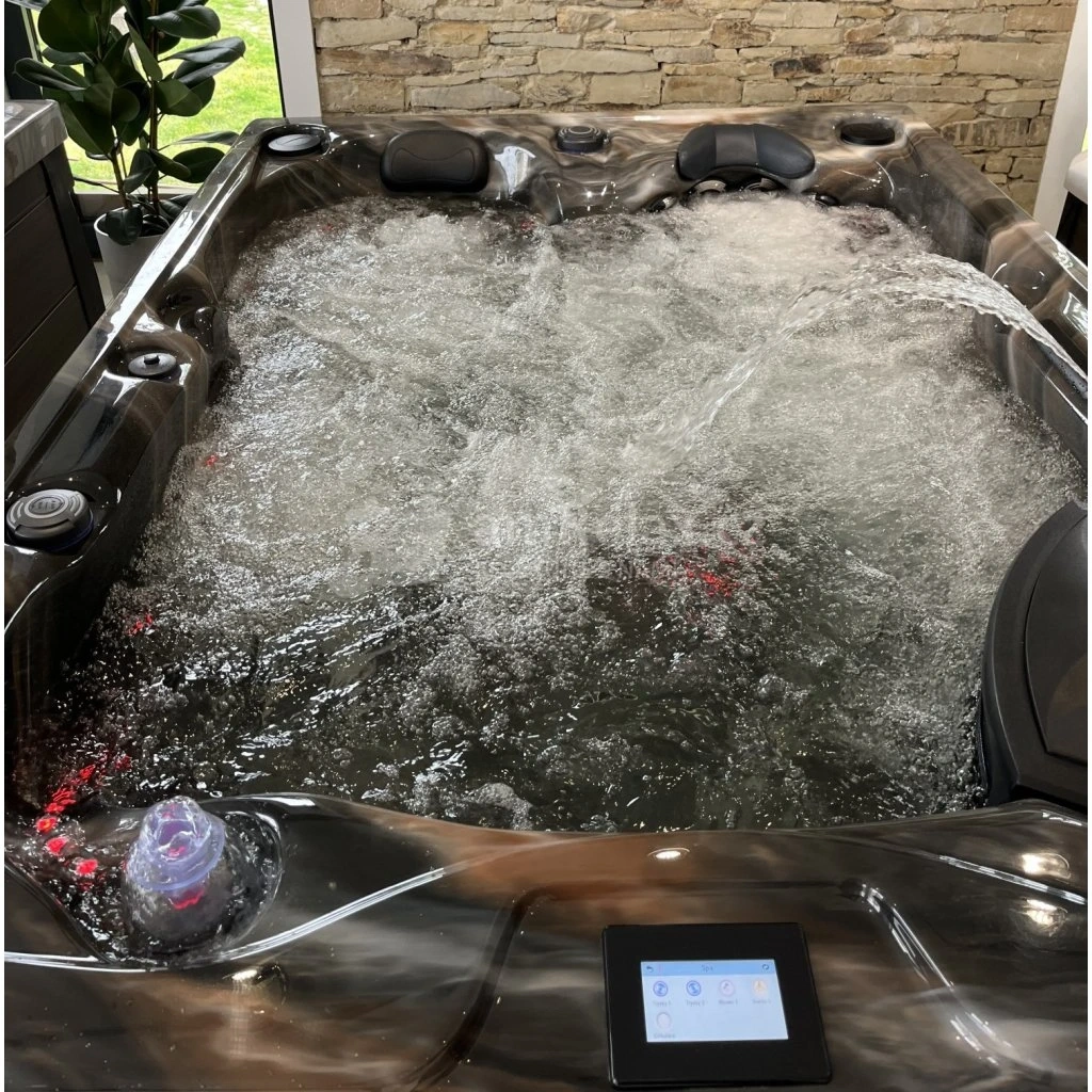 Vířivka Toronto - 3