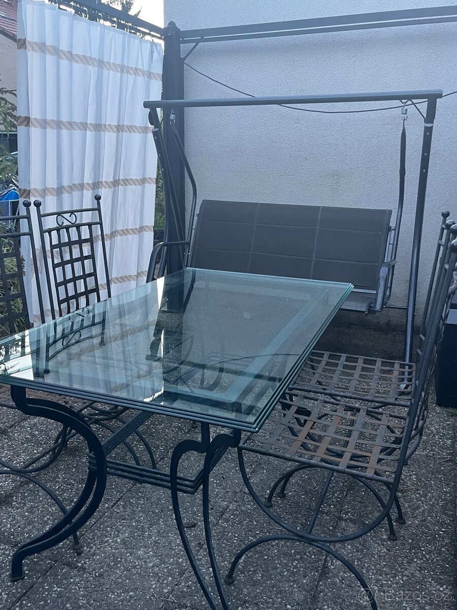 Masivní kovaný zahradní set - stůl plus 4 židle - 3