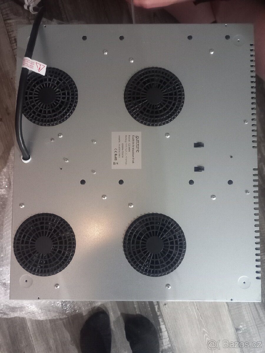 Indukční deska Guzzanti - fungují 3 ze 4 plotýnek - 3