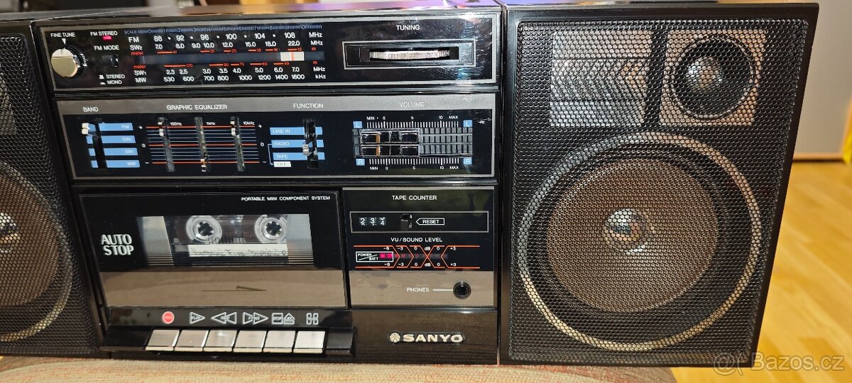 Sanyo C12 Boombox 1983 - 3