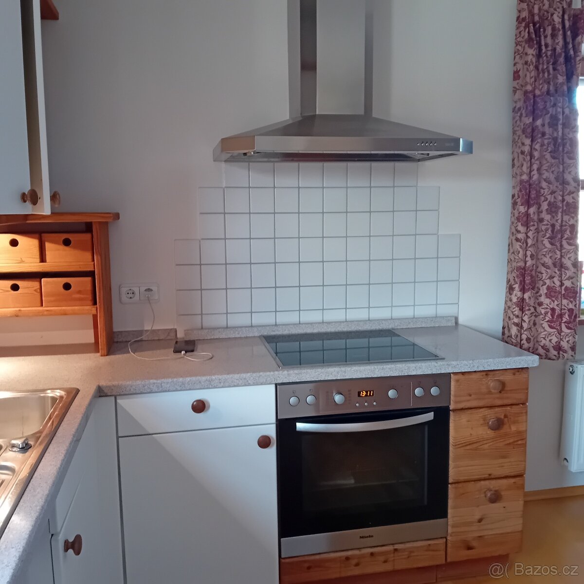 Kuchyňská linka se spotřebiči - 3