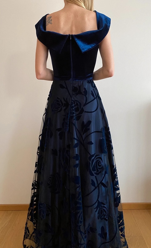 Dámské tmavě modré šaty vel. XS. - 3