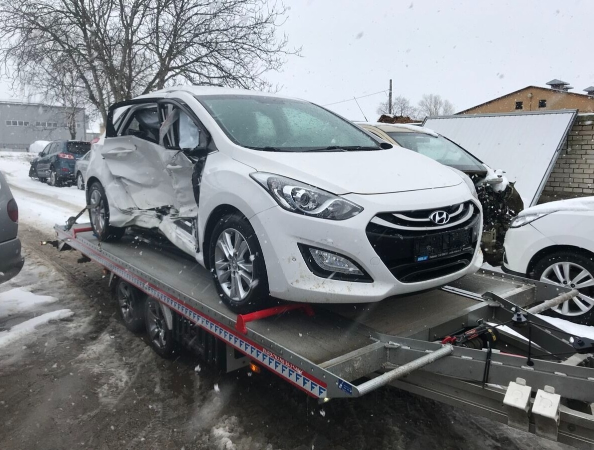 Hyundai i30 2012 - 2017 hatchback - 3
