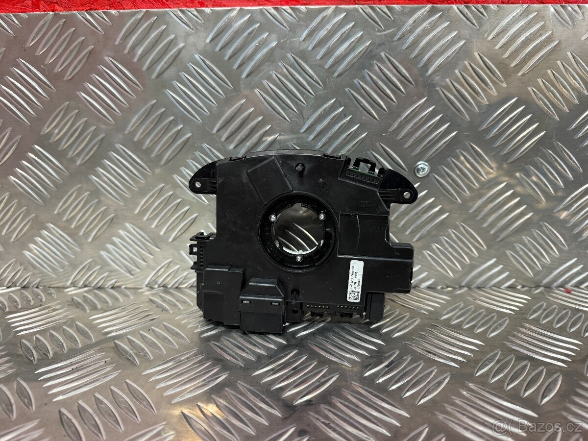 VOLANTOVÝ KROUŽEK 5K0953569C - 3