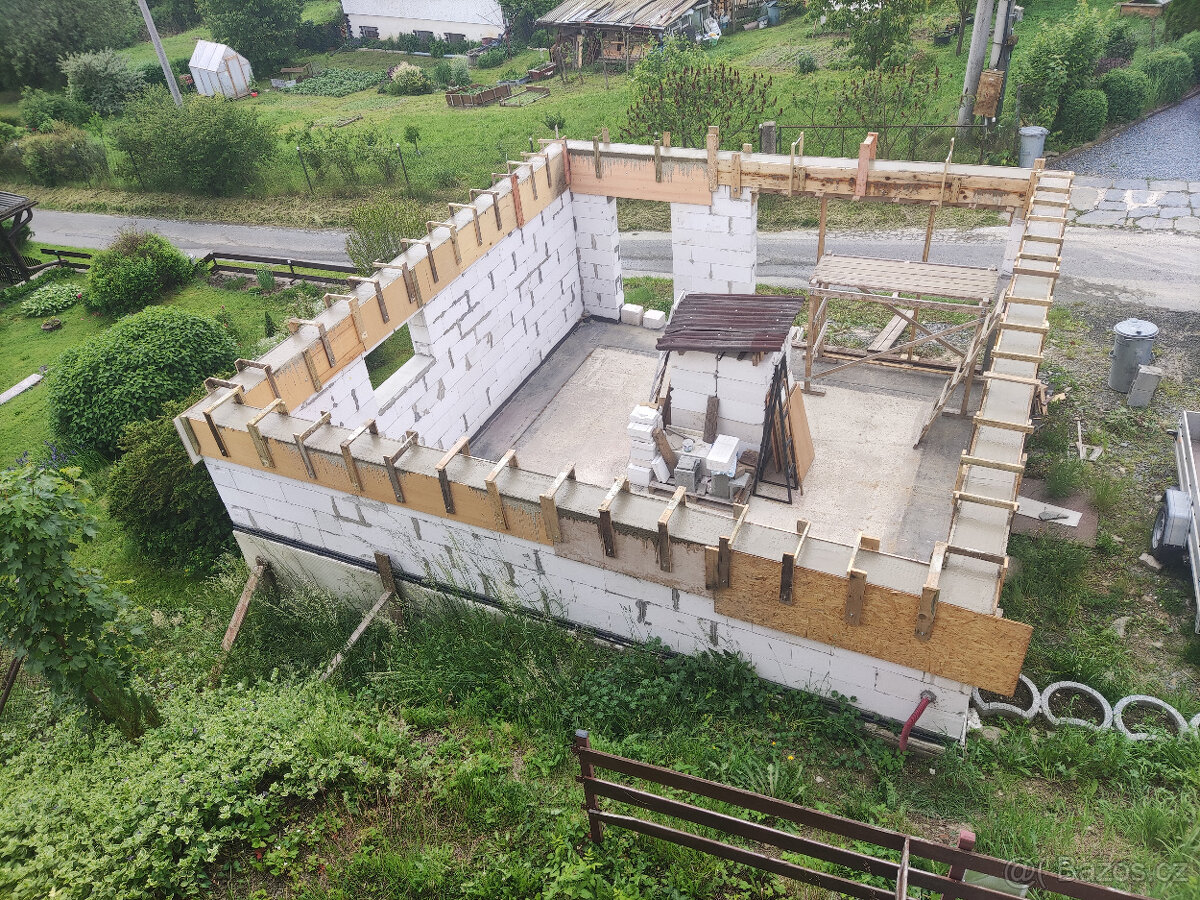 Závitové tyče M10 pro stažení bednění věnce - 3