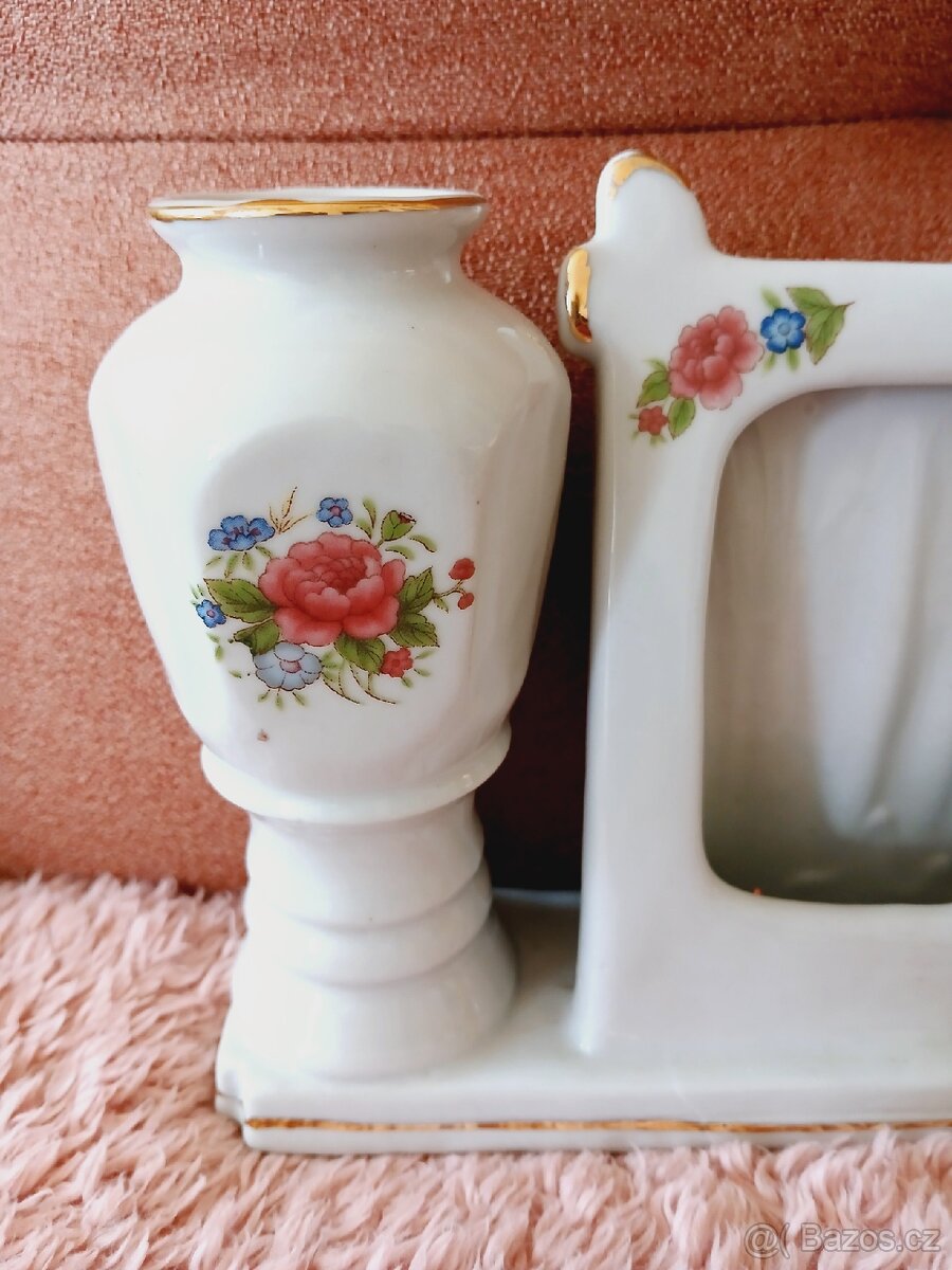 Krásný stojánek s vázičkou a rámečkem na fotku - 3