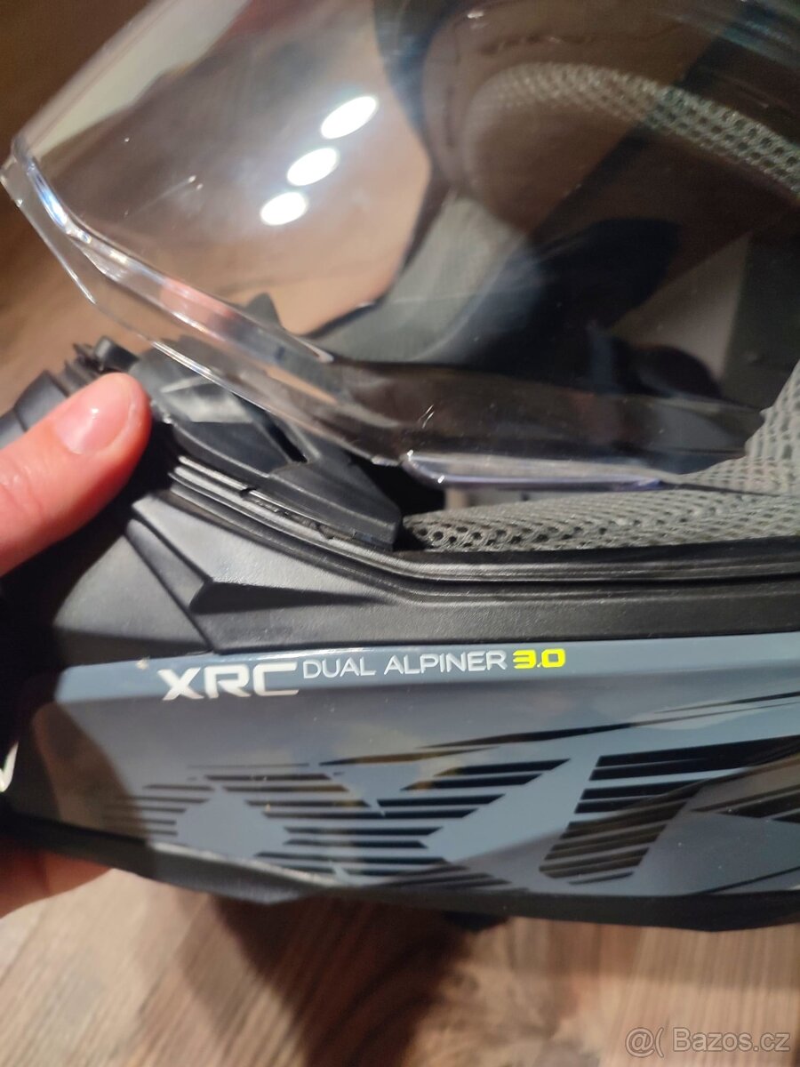 Téměř nová helma - 3